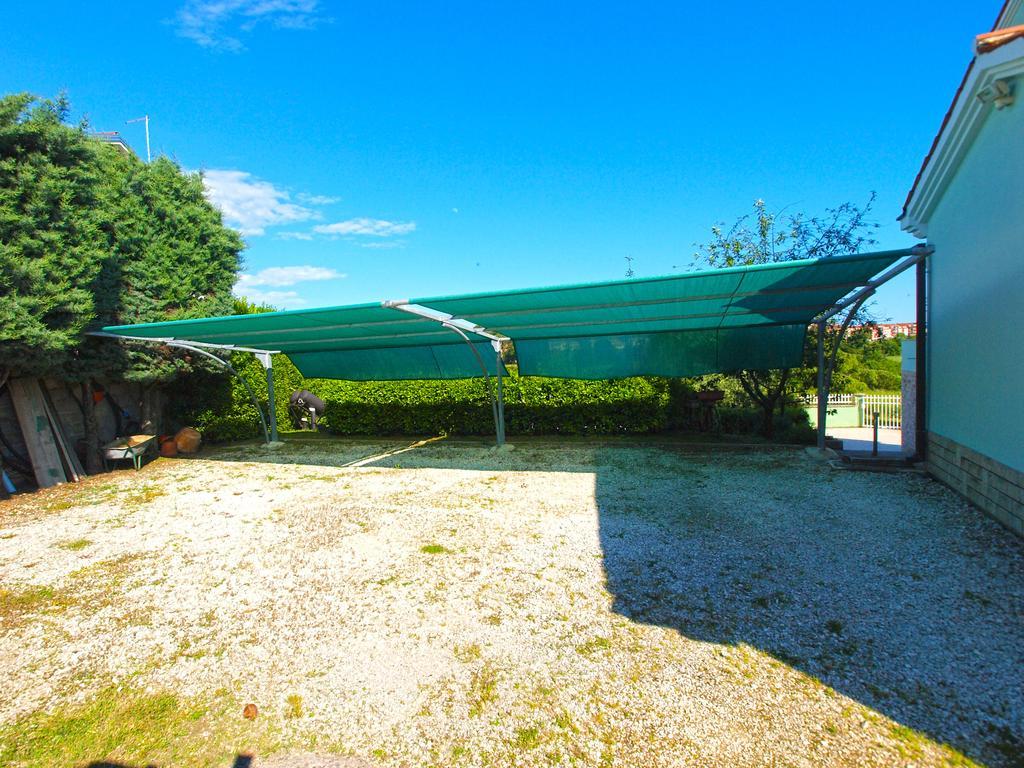Pool Apartments 624 プーラ エクステリア 写真