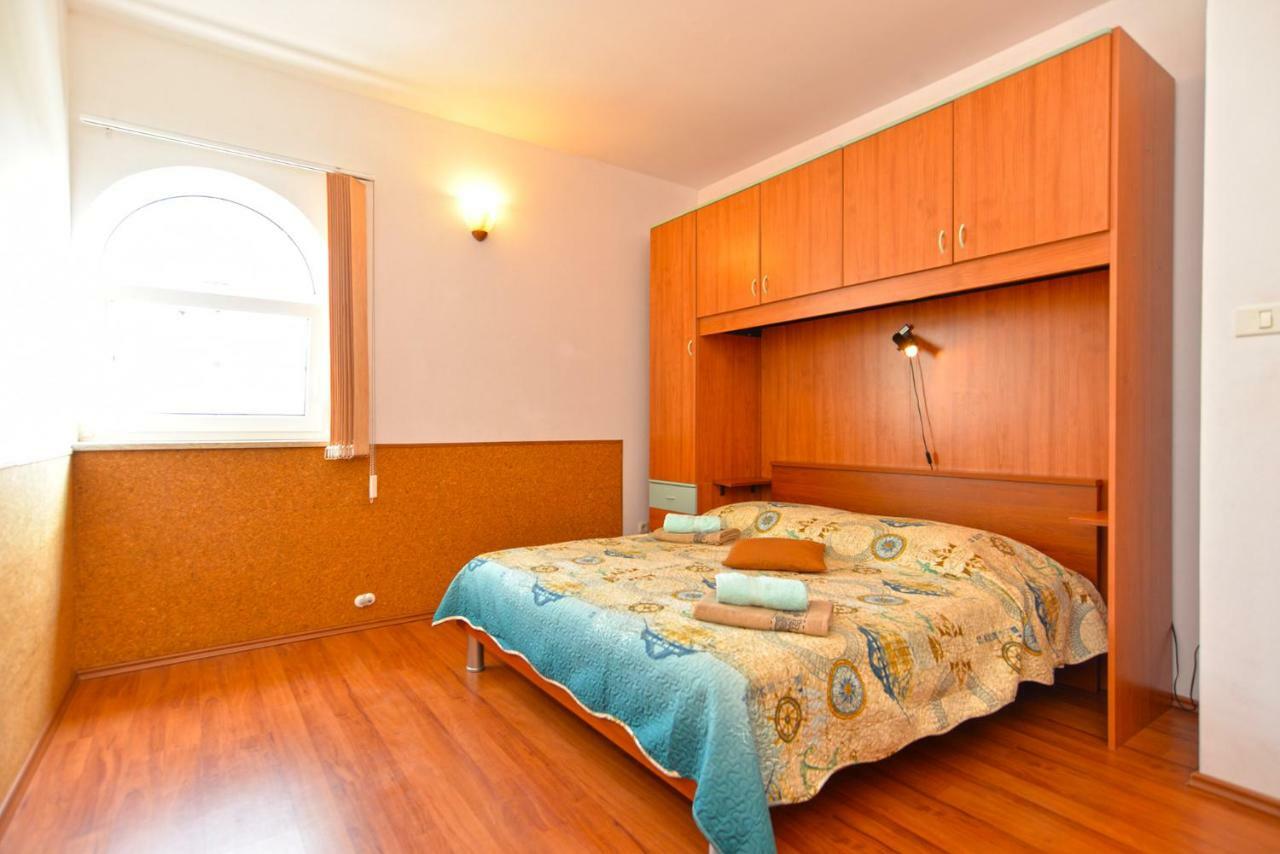 Pool Apartments 624 プーラ エクステリア 写真