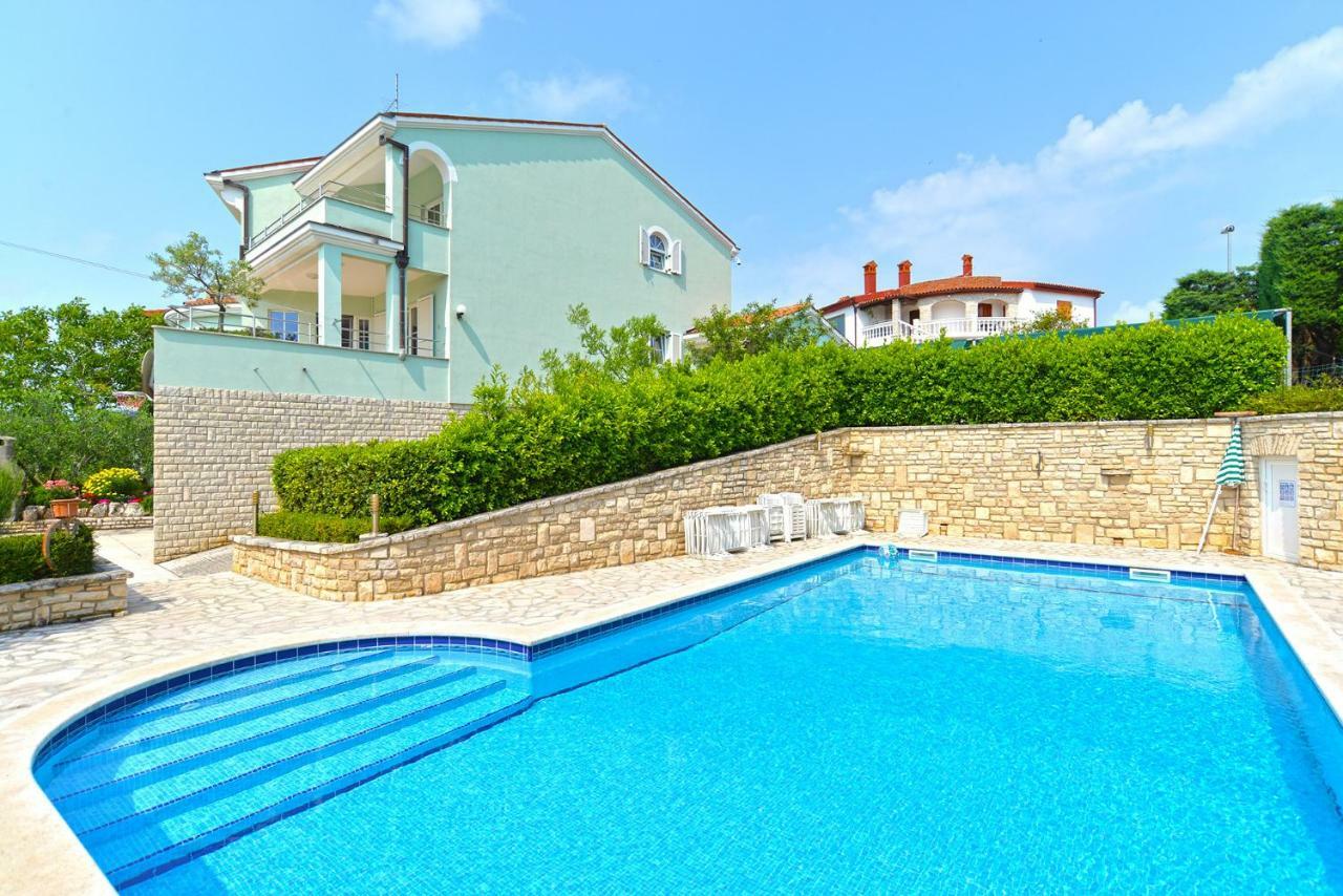 Pool Apartments 624 プーラ エクステリア 写真