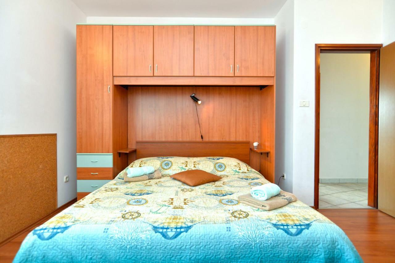 Pool Apartments 624 プーラ エクステリア 写真