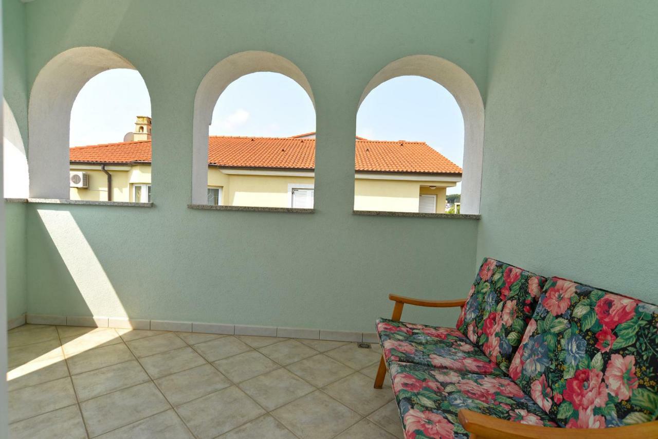 Pool Apartments 624 プーラ エクステリア 写真