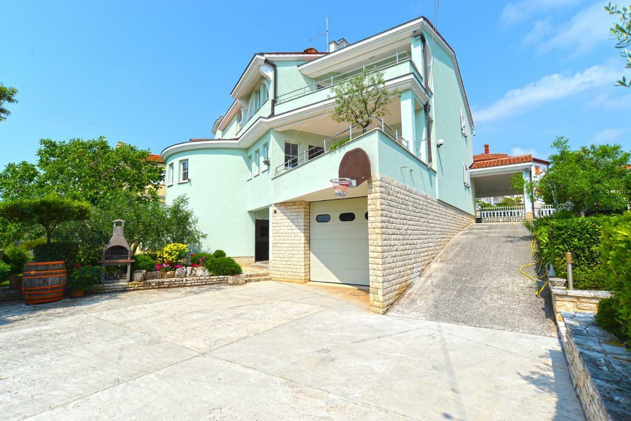 Pool Apartments 624 プーラ エクステリア 写真