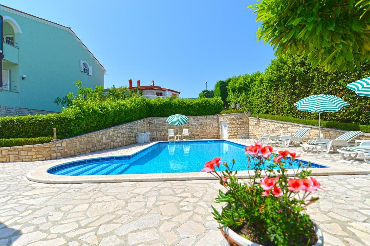 Pool Apartments 624 プーラ エクステリア 写真