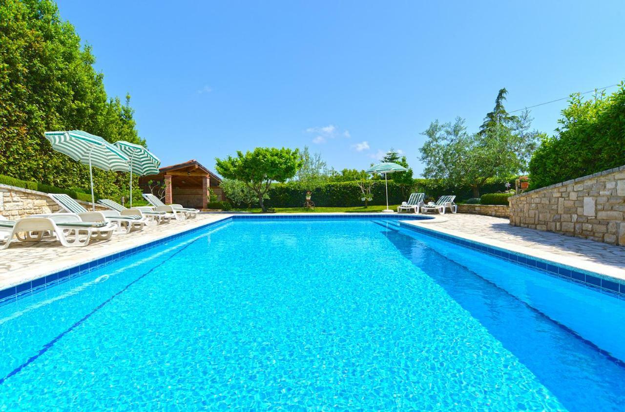 Pool Apartments 624 プーラ エクステリア 写真